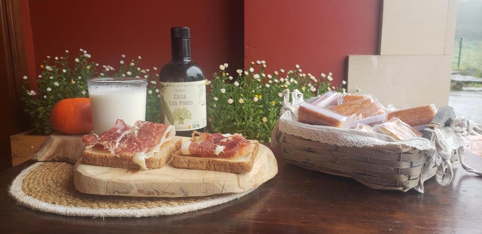 Hospedaje Casa Milagros 산틸라나델마르 외부 사진